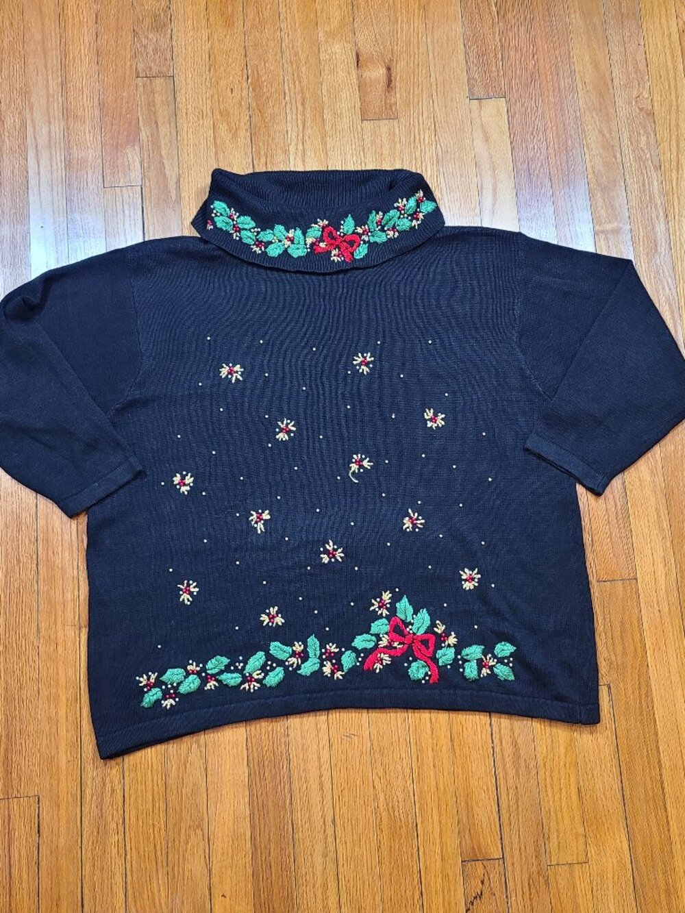 VTG VJ Woman Plus Size 3X Christmas Turtleneck Sweater Black Holly Bows